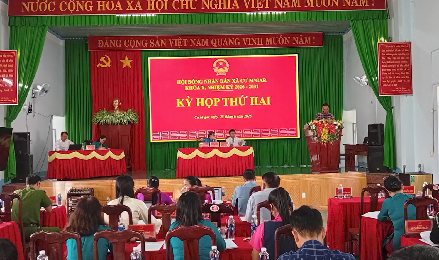 KỲ HỌP THỨ HAI HỘI ĐỒNG NHÂN DÂN XÃ CƯ M'GAR KHÓA X NHIỆM KỲ 2026-2031.