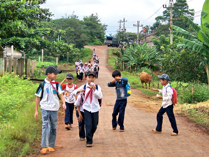 dhung-kids-school-out